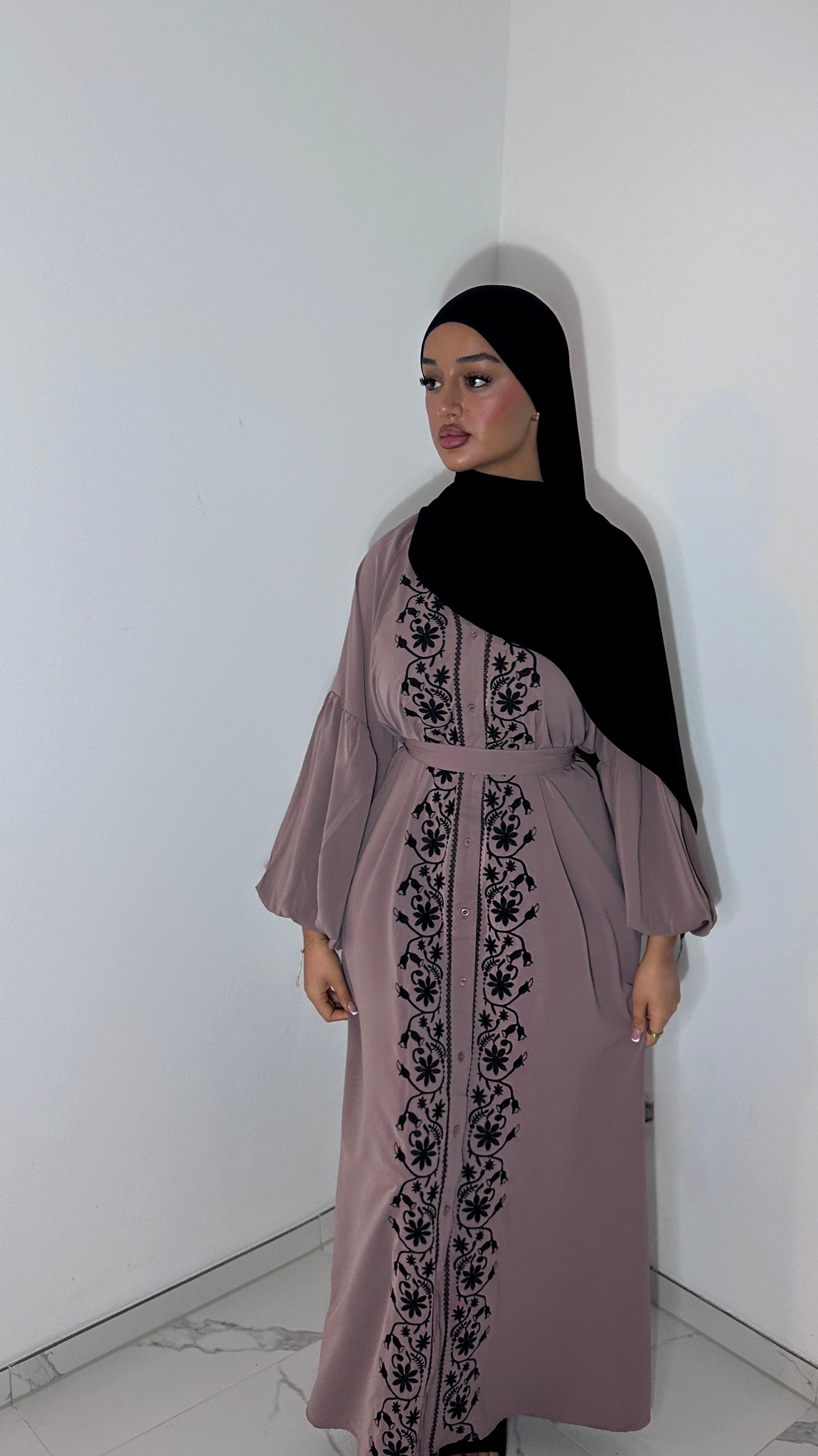 Abaya Salma