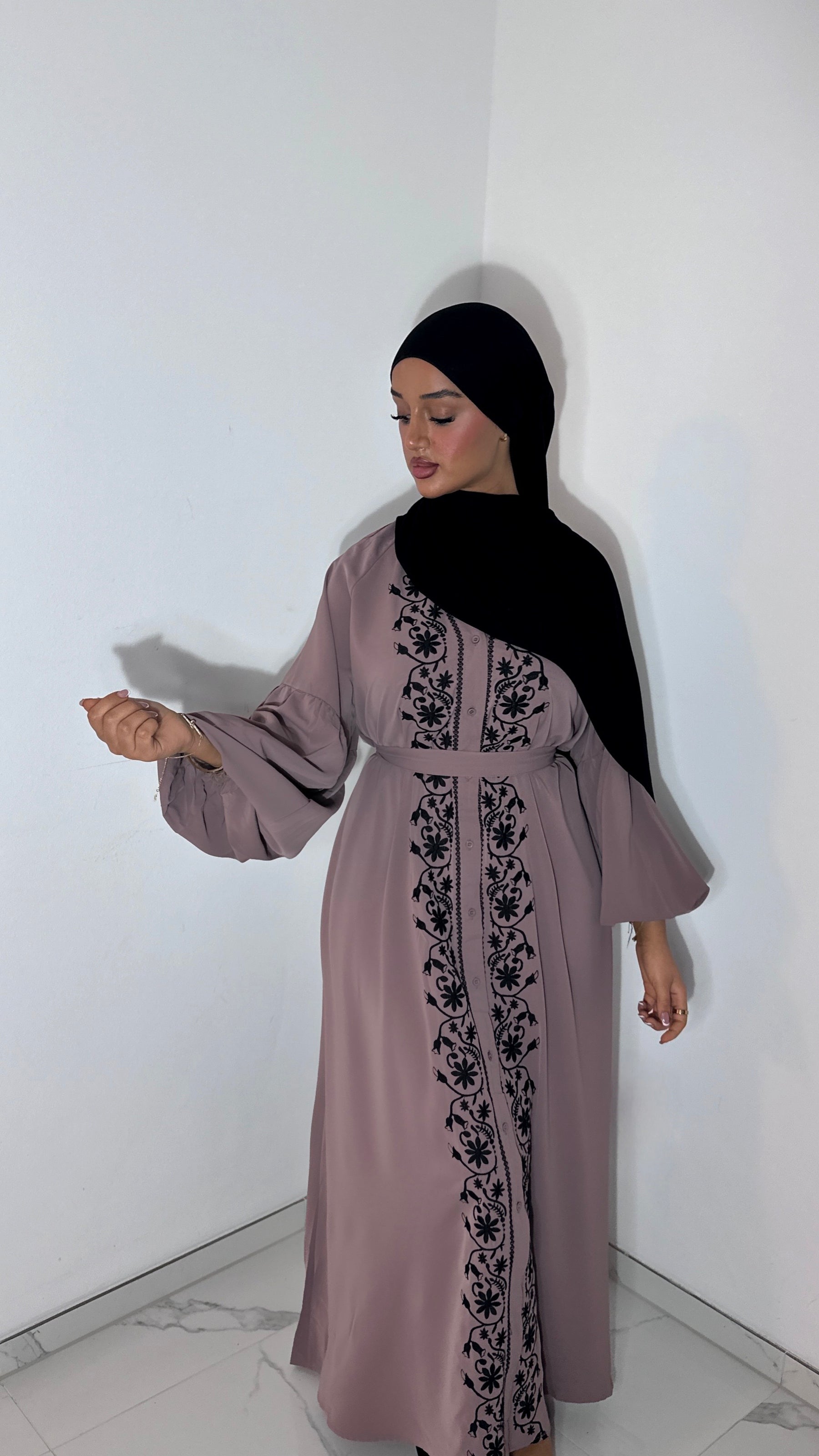 Abaya Salma